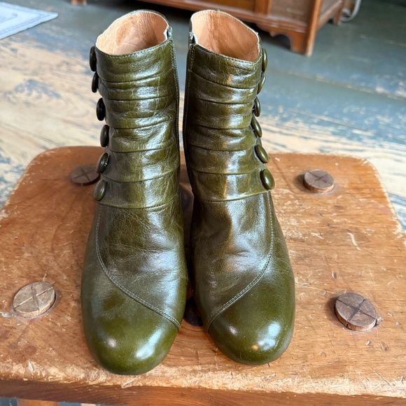 MIZ MOOZ Collection Green Alisa Leather Ankle Boots With Heel Sz 39 8.5 - Picture 2 of 7